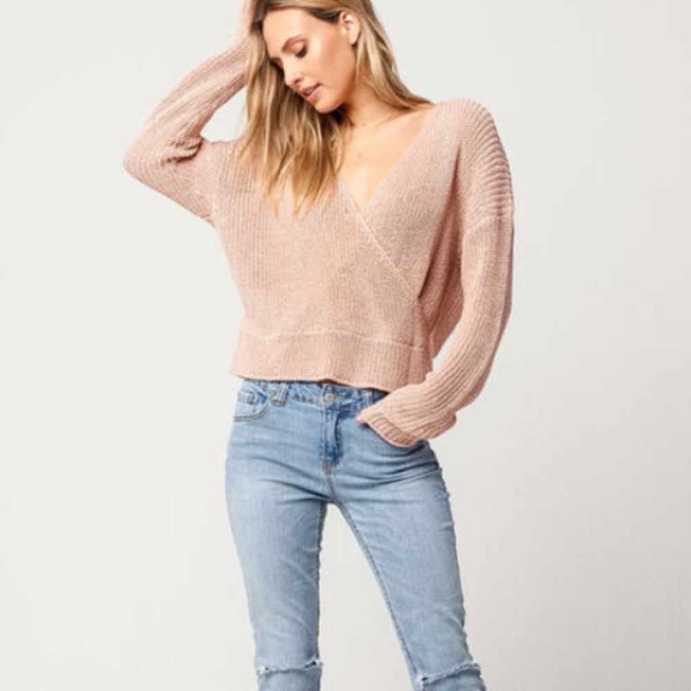 Light Pink Open back sweater - Picture 3 of 5